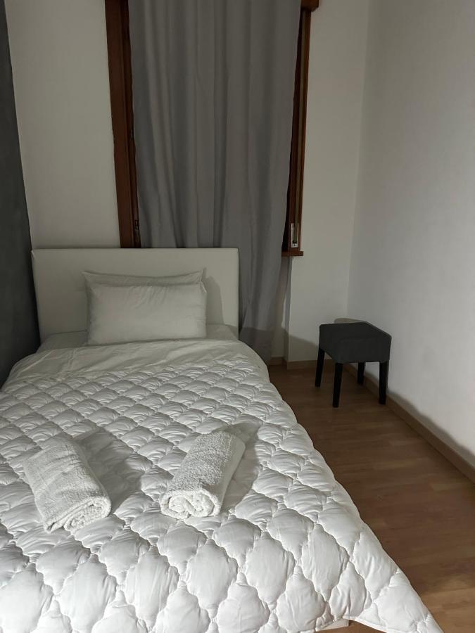 Leone D'Oro 2 - Milano Street Hotel Mestre Kültér fotó