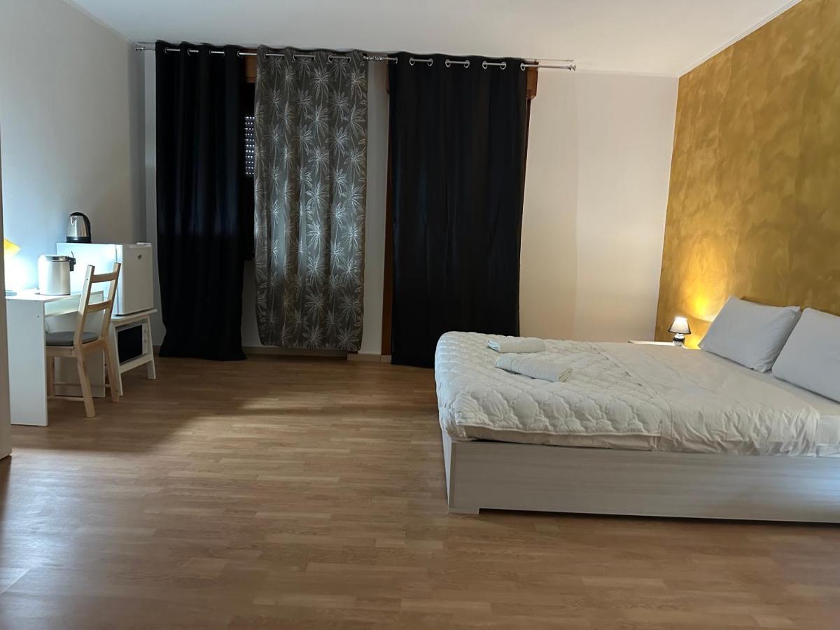 Leone D'Oro 2 - Milano Street Hotel Mestre Kültér fotó