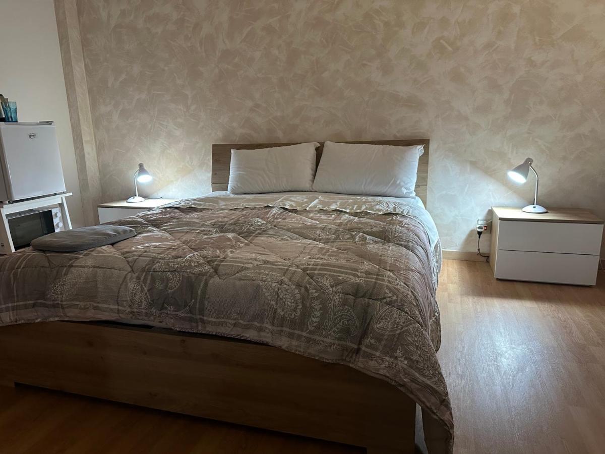 Leone D'Oro 2 - Milano Street Hotel Mestre Kültér fotó