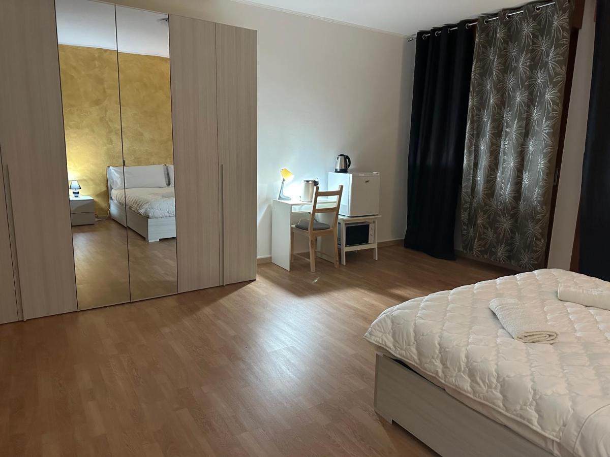 Leone D'Oro 2 - Milano Street Hotel Mestre Kültér fotó