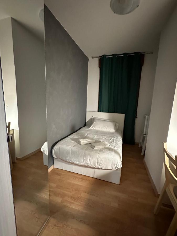 Leone D'Oro 2 - Milano Street Hotel Mestre Kültér fotó