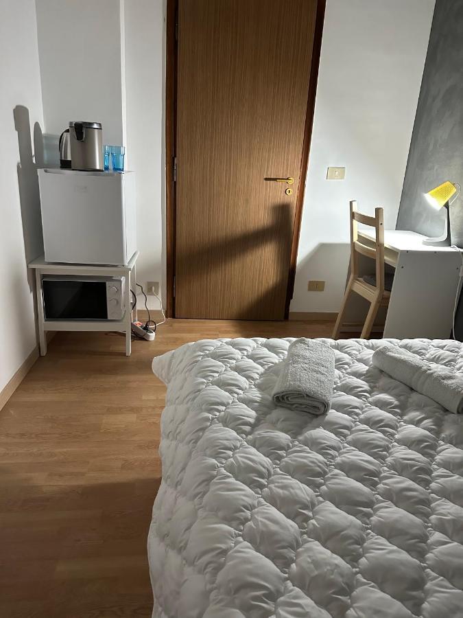 Leone D'Oro 2 - Milano Street Hotel Mestre Kültér fotó